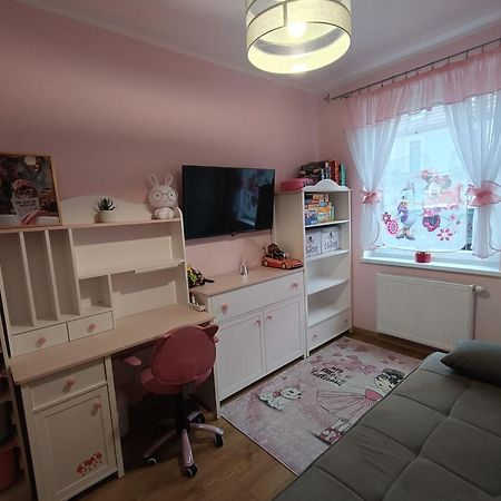 Apartament Rodzinny Z Ogrodkiem W Centrum Gizycka Giżycko Extérieur photo